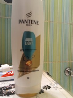 Бальзам-ополаскиватель для сухих и поврежденных волос, Pantene Pro-V, Aqua Light, 360 мл - фото 5 от пользователя