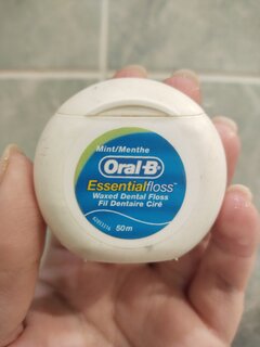 Зубная нить Oral-B, Essential floss мятная - фото 1 от пользователя