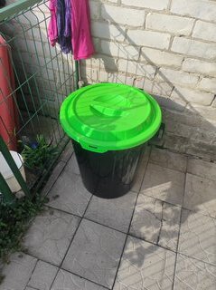 Бак для мусора пластик, 90 л, с крышкой, 55х64х65 см, ярко-зеленый, Idea, М 2394 - фото 1 от пользователя