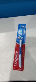 Зубная щетка Colgate, Экстра чистота, средней жесткости, в ассортименте - фото 4 от пользователя