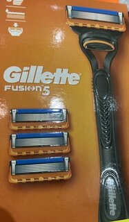 Станок для бритья Gillette, Fusion, для мужчин, 3 сменные кассеты - фото 1 от пользователя